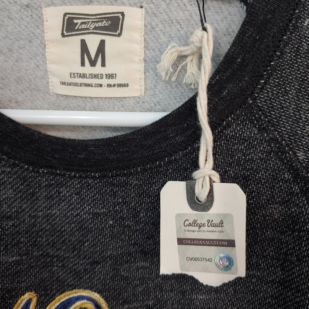 WVU College Vault Sweatshirt NWT Dark Ash Grey Embrodiered Logo Size Medium - Picture 4 of 6